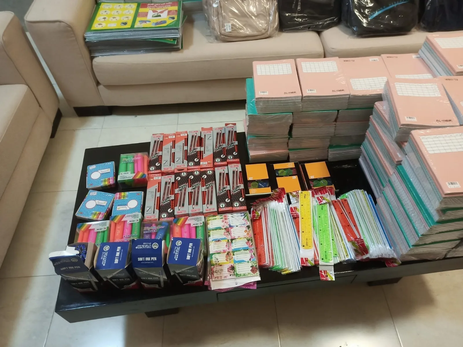 🎒 جمعية البيلسان الخيرية تطلق حملة الحقائب المدرسية وتوزيع القرطاسية 